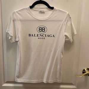 Balenciaga t-shirt 🤍🖤🤍
